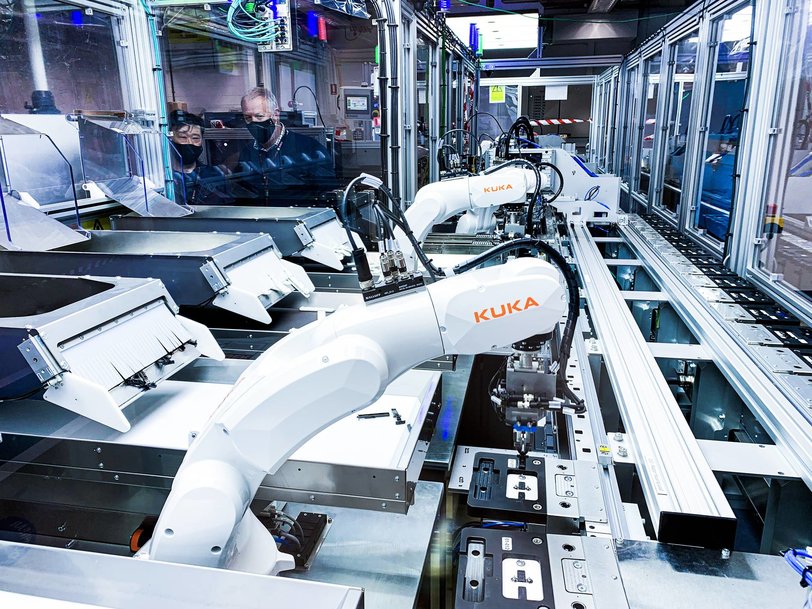 Ligne de production pour les tests de diagnostic COVID-19 : Bosch Australie commande 144 robots KUKA pour Ellume